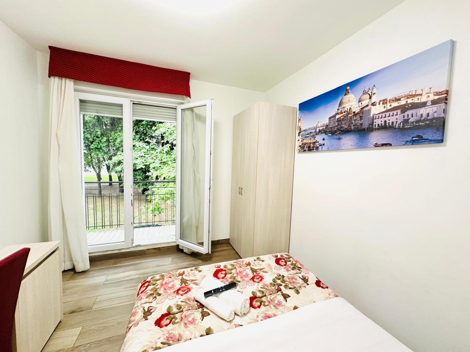 Dream Hub Hotel Местре Екстериор снимка